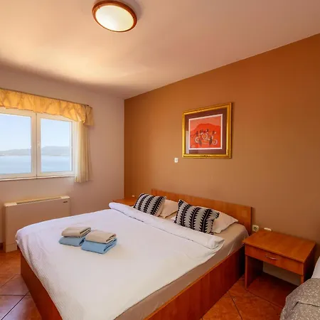 Pensionat Royal Sea Panorama Komarna