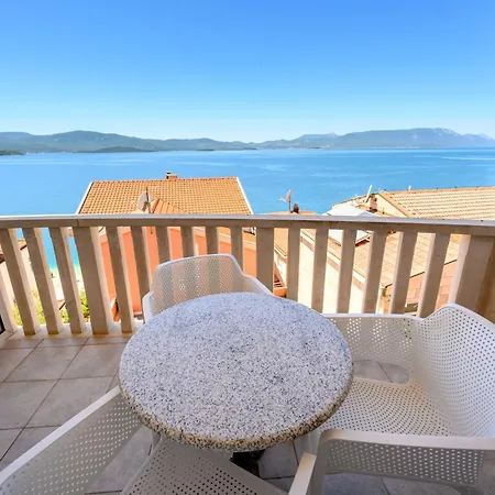 Pensionat Royal Sea Panorama Komarna