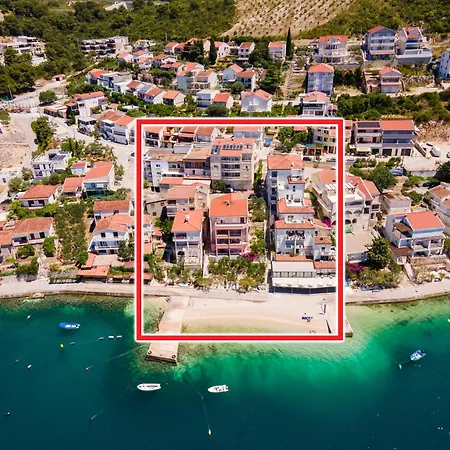 Royal Sea Panorama Pensionat Komarna